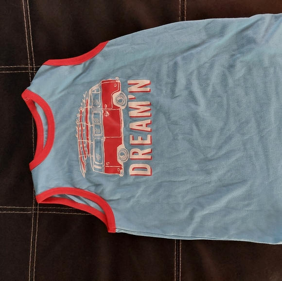 2 XL boys tank tops - Picture 4 of 4